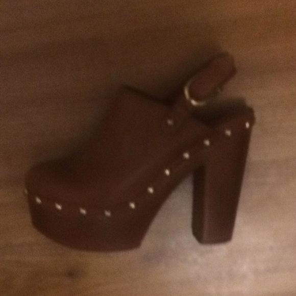 Shoes - Picture 1 of 1